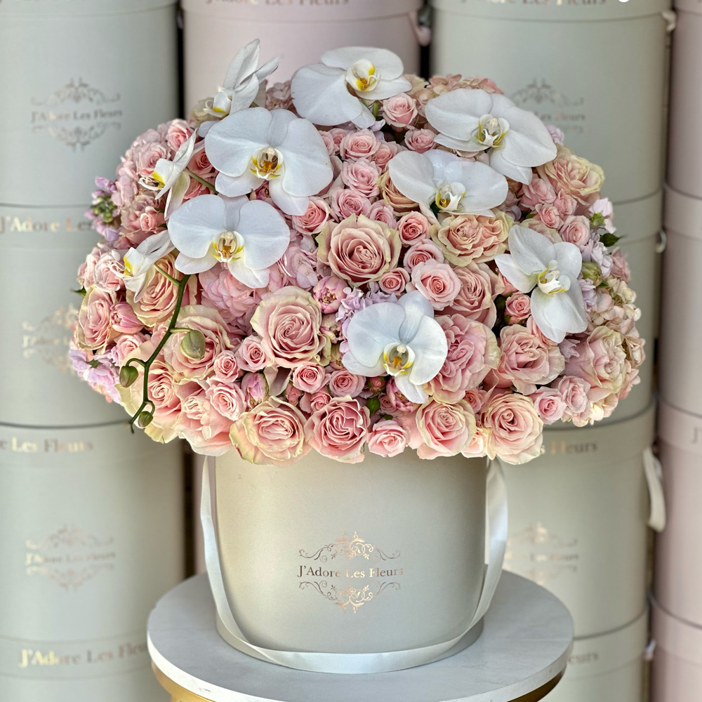 Medium Pink Elegance Blossom Box