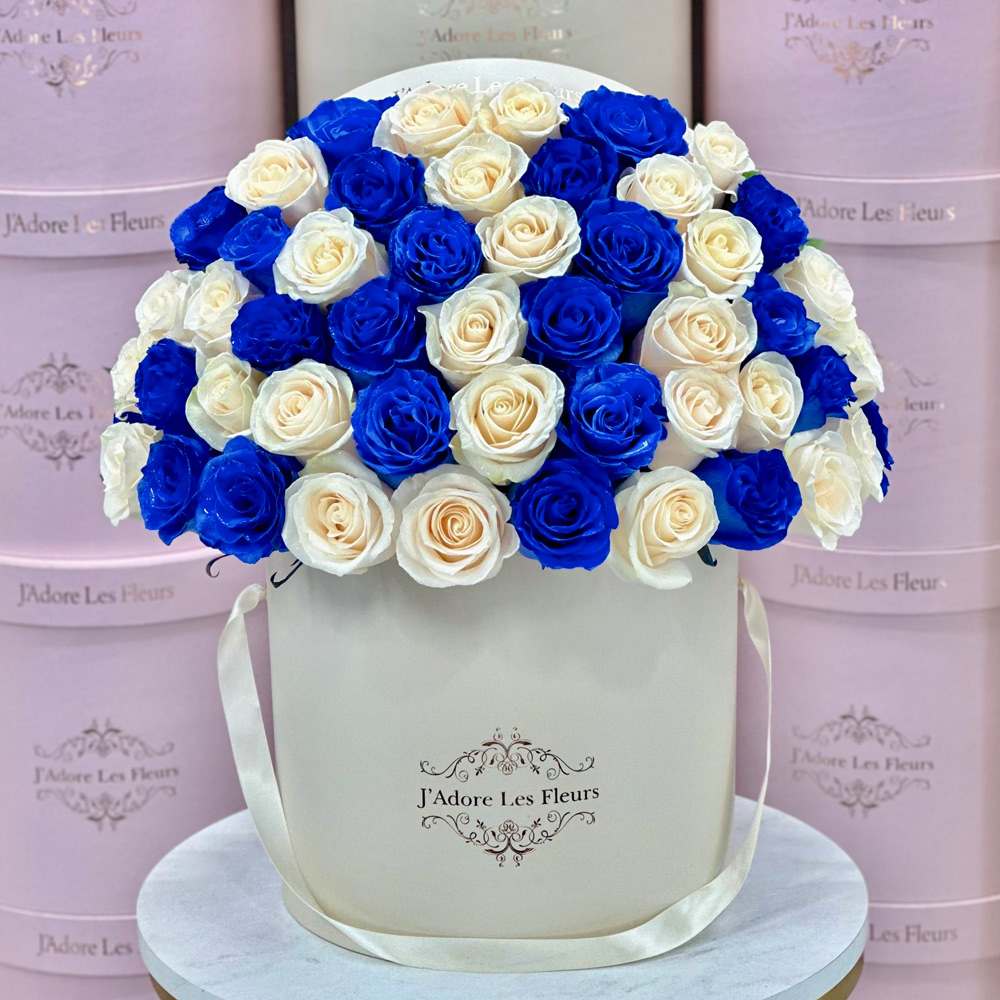Signature 50 White & Blue Rose Box