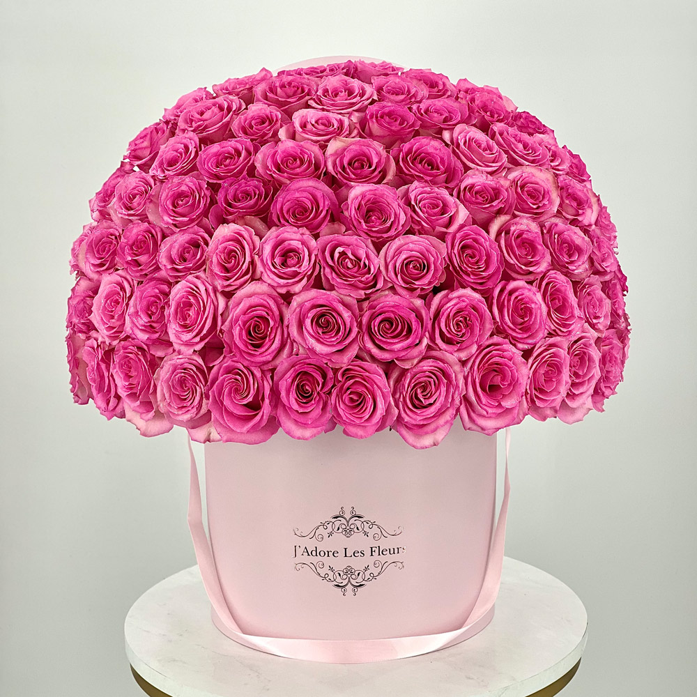 Signature Sweet Unique Rose Box