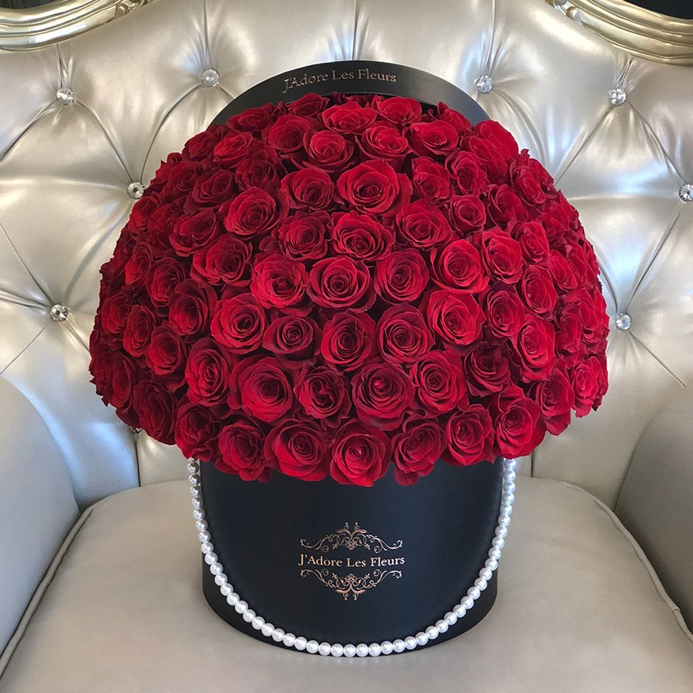 Signature 100 Red Rose Box With Pearl