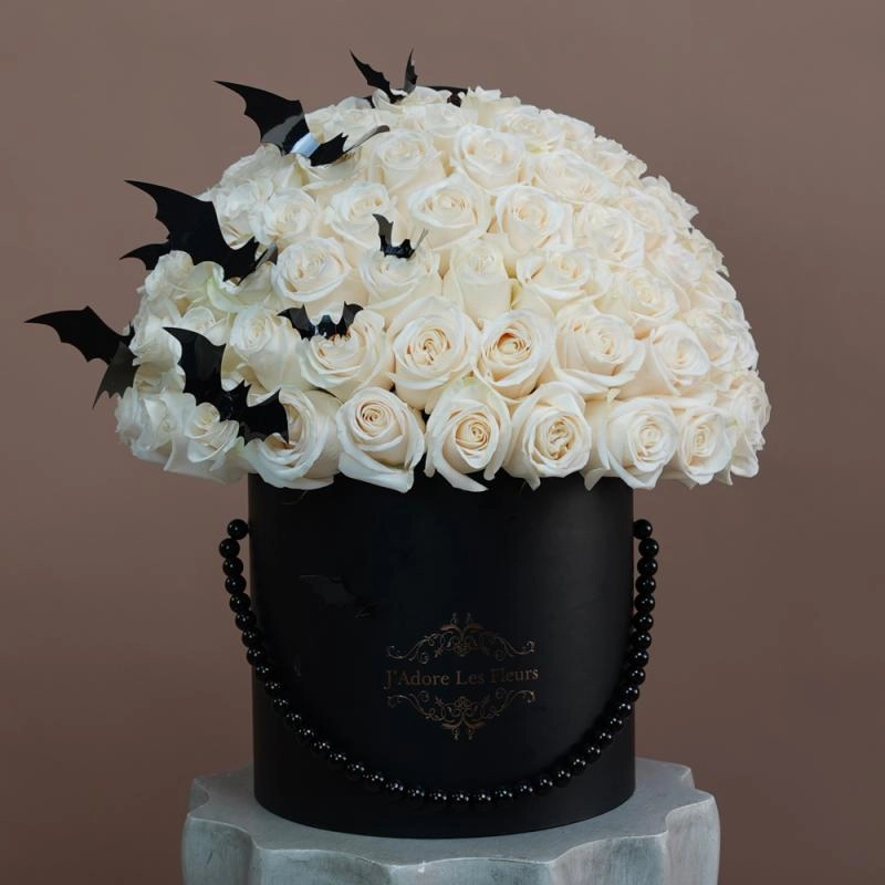 Jadore White Rose Box With Bats