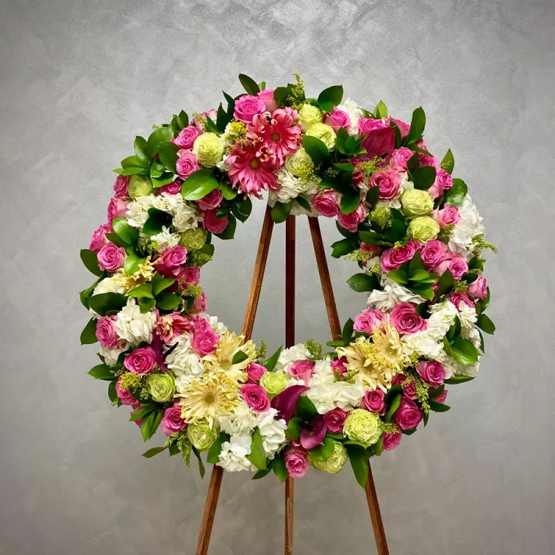 Jadore Wreath of Heaven Sympathy Standing Heart