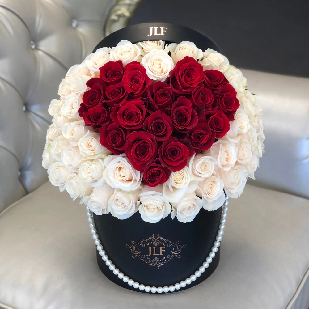 Signature Heart Rose Box With Pearl Handle