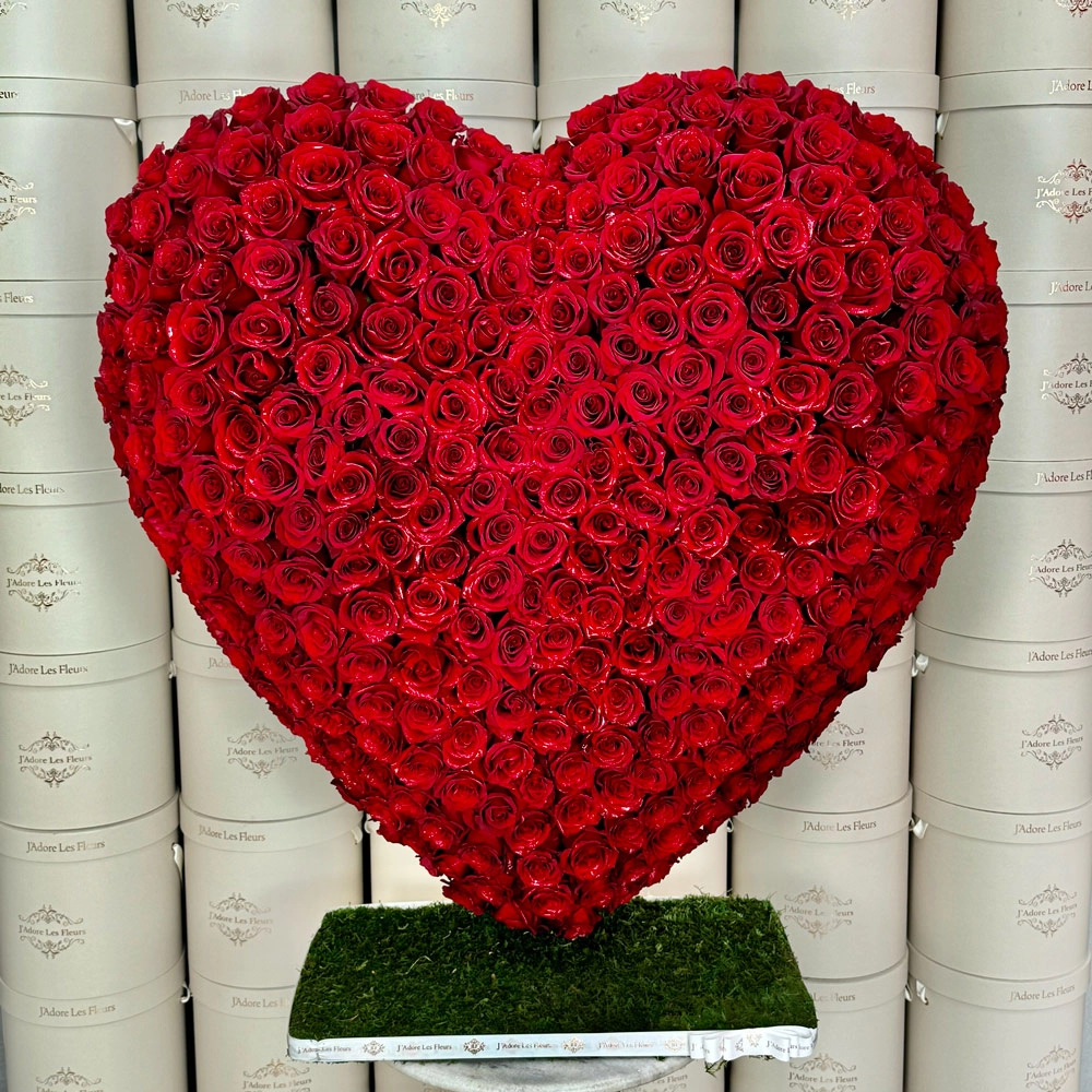 Grand Standing Heart of Love