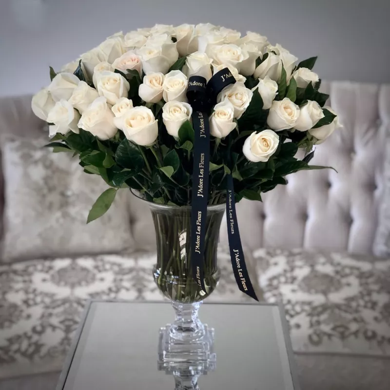 Jadore 75 JLF Roses in a Glass Vase