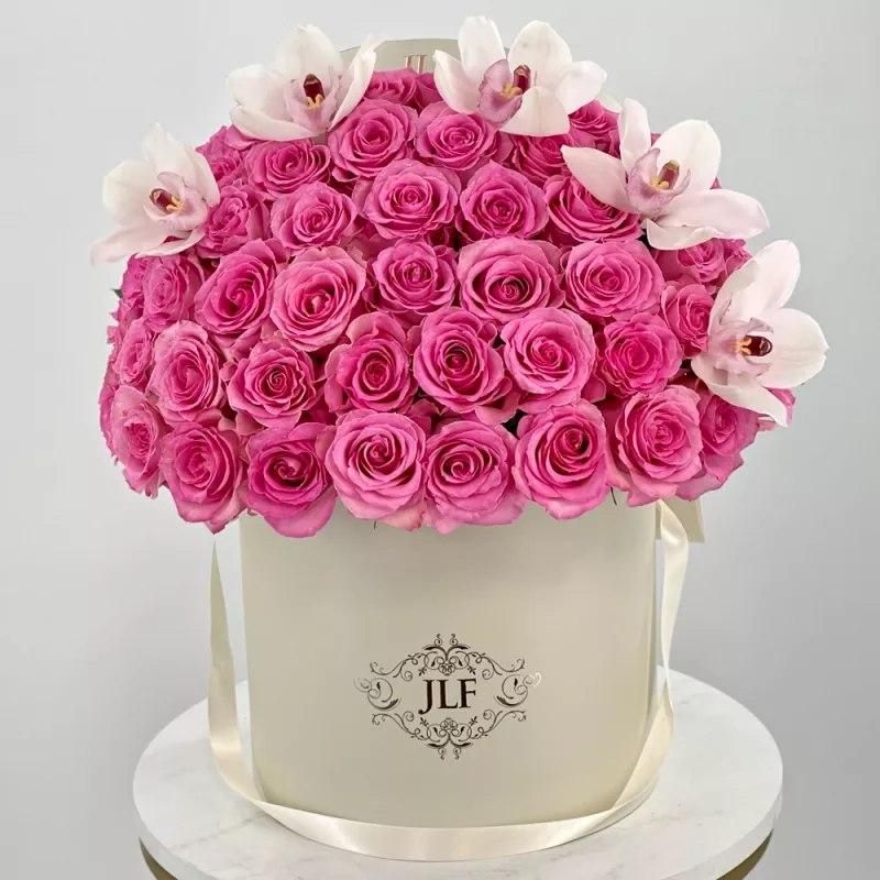 Jadore Signature Sweet Unique Roses and Cymbidium Orchids