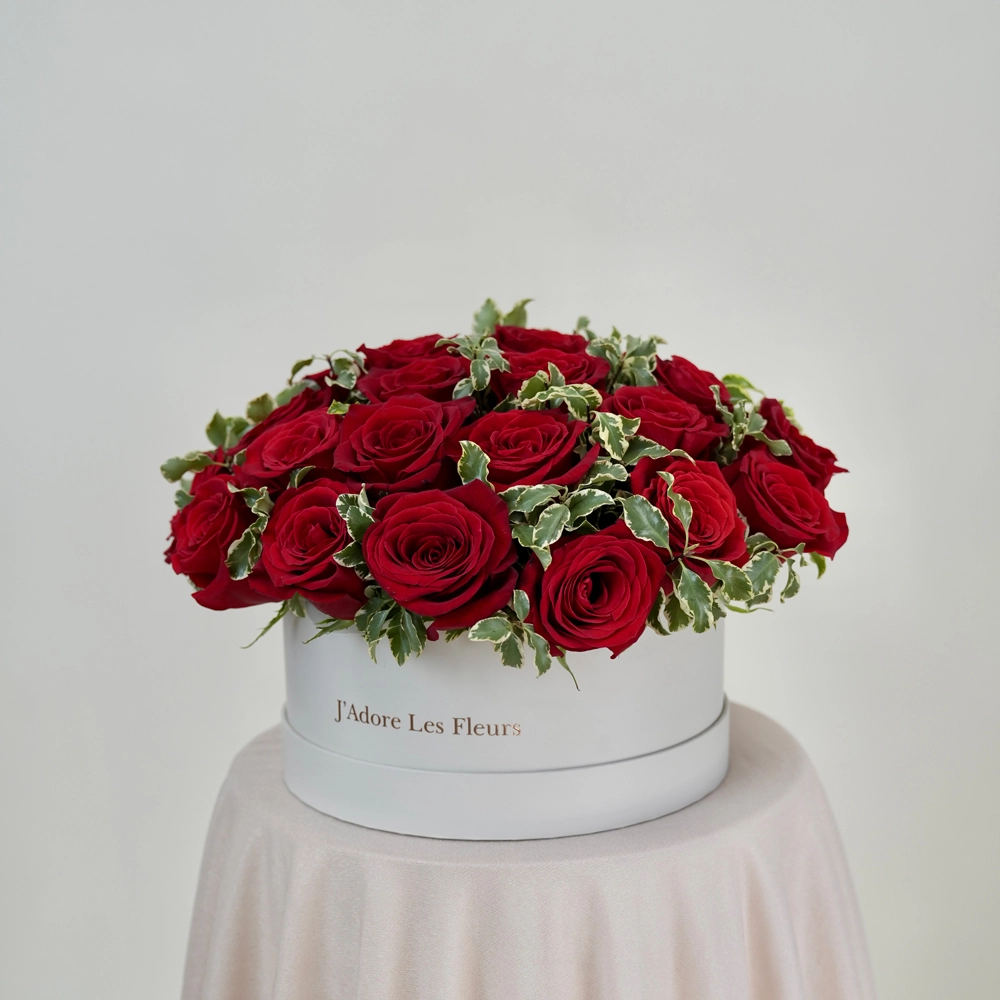 Whimsical Roses in Centerpiece Box