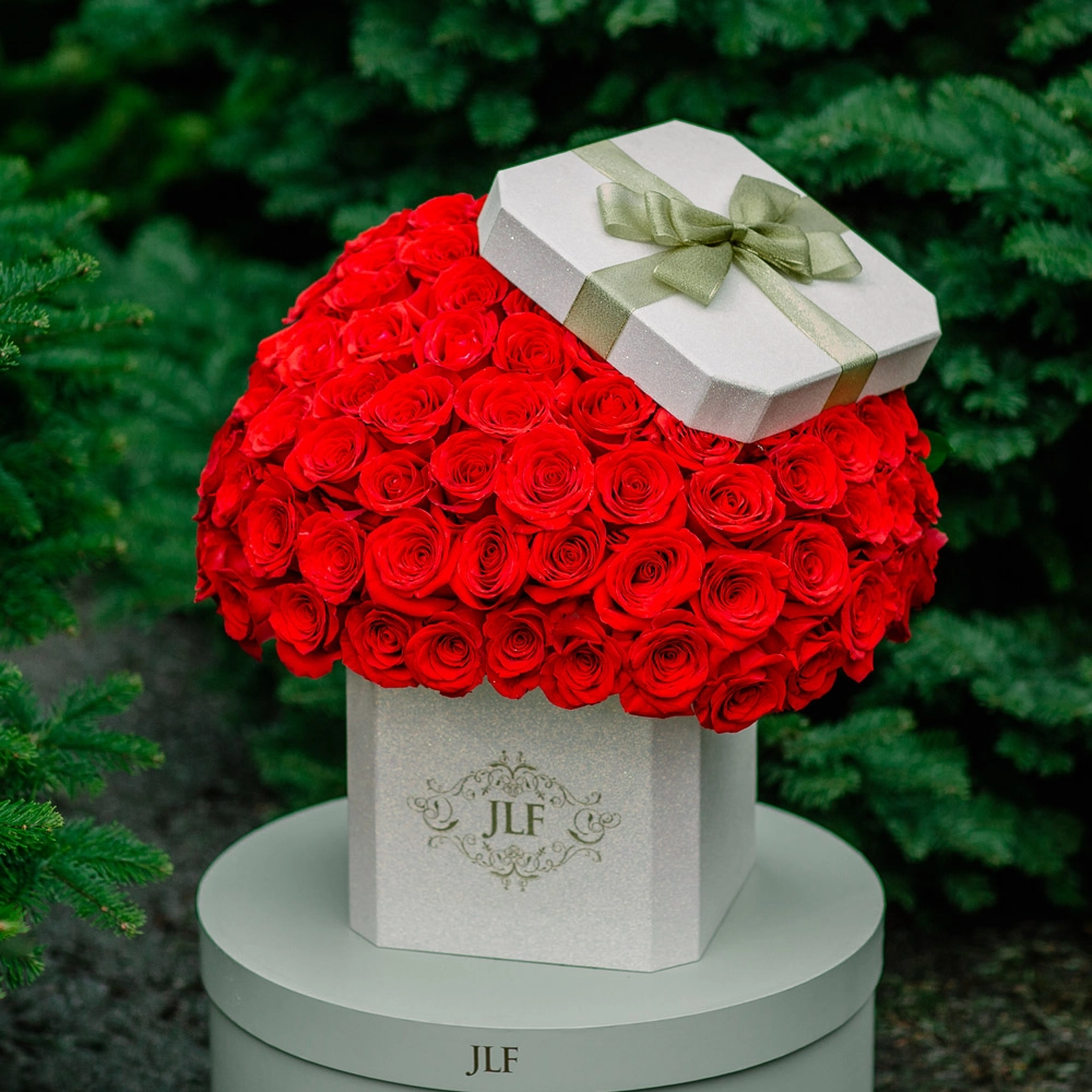 Signature Red Roses in Elegance Glitter Box