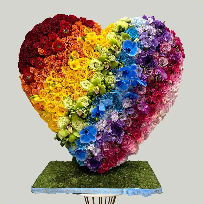 Jadore Standing Rainbow Heart