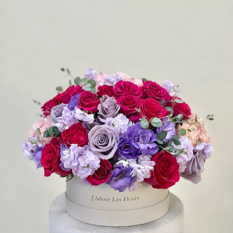 Jadore Fuchsia Garden in Small Centerpiece Box
