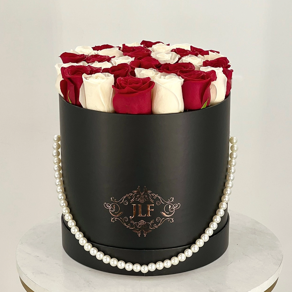 Yelena Red And White Rose Box
