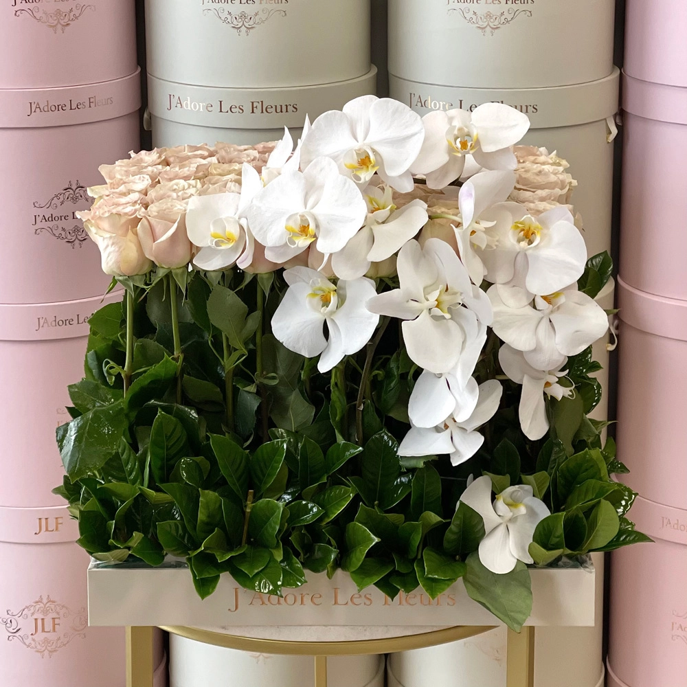 Standing Roses and Orchids in Medium JLF Tray