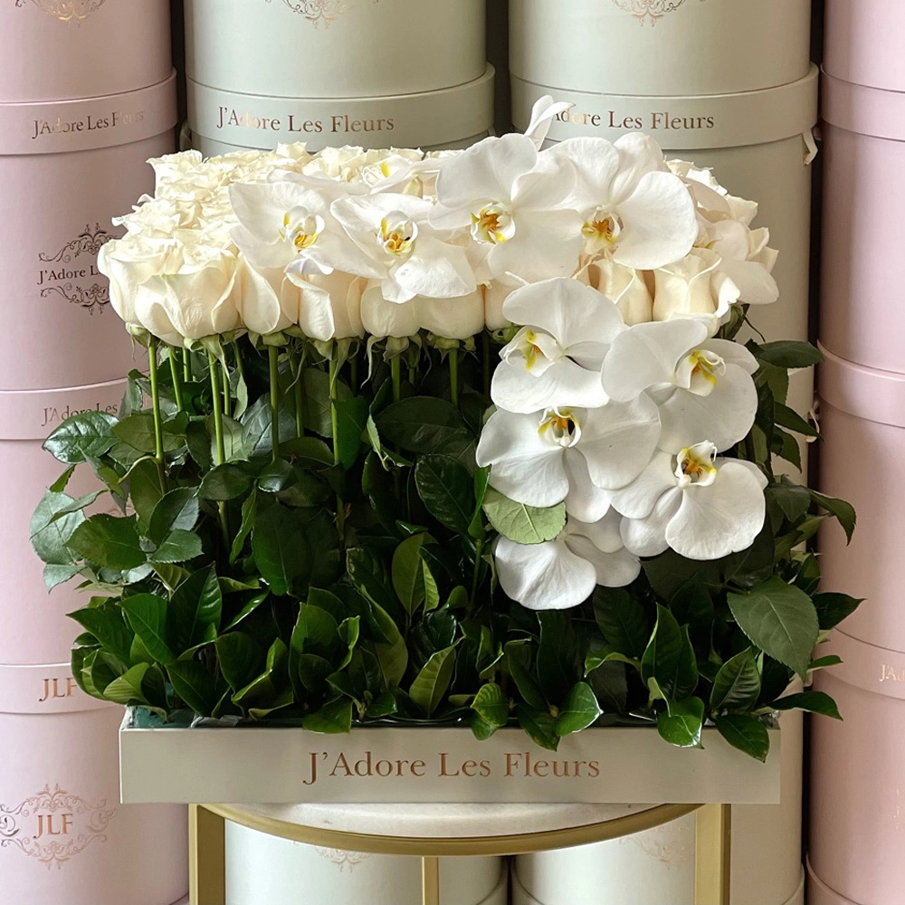 Standing Roses and Orchids in Medium JLF Tray