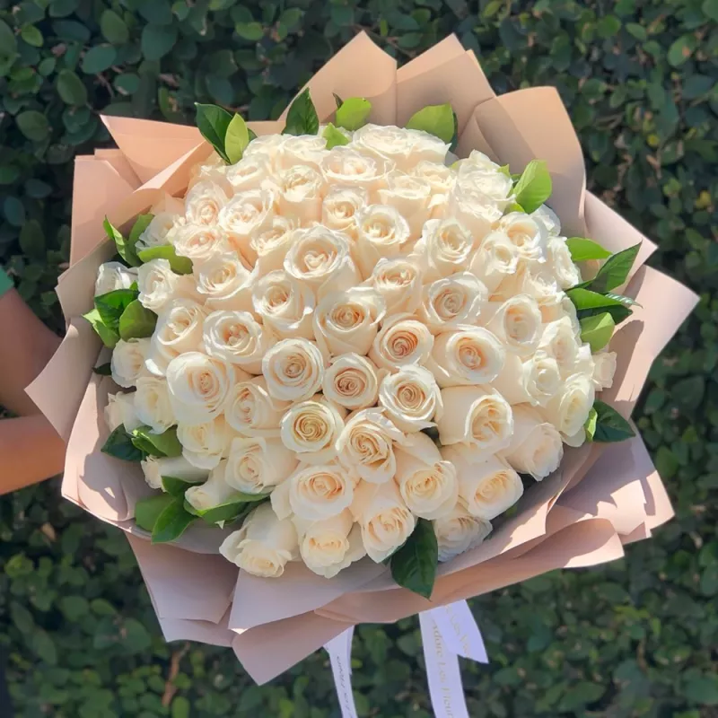 Jadore Large Rose Hand-Tied Bouquet