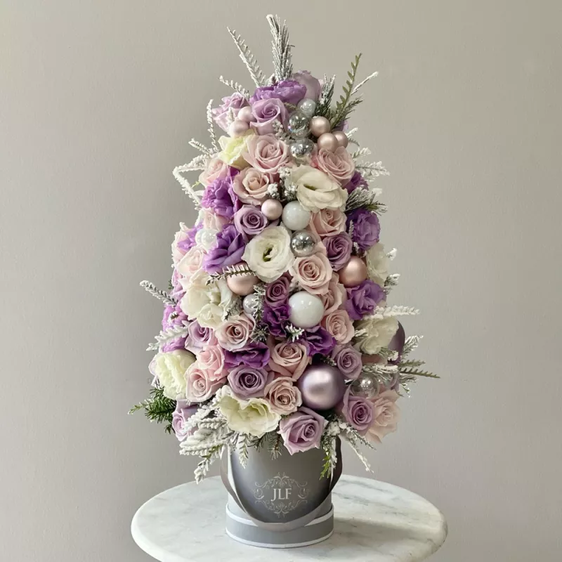 Jadore Winter Kisses Mini Tree