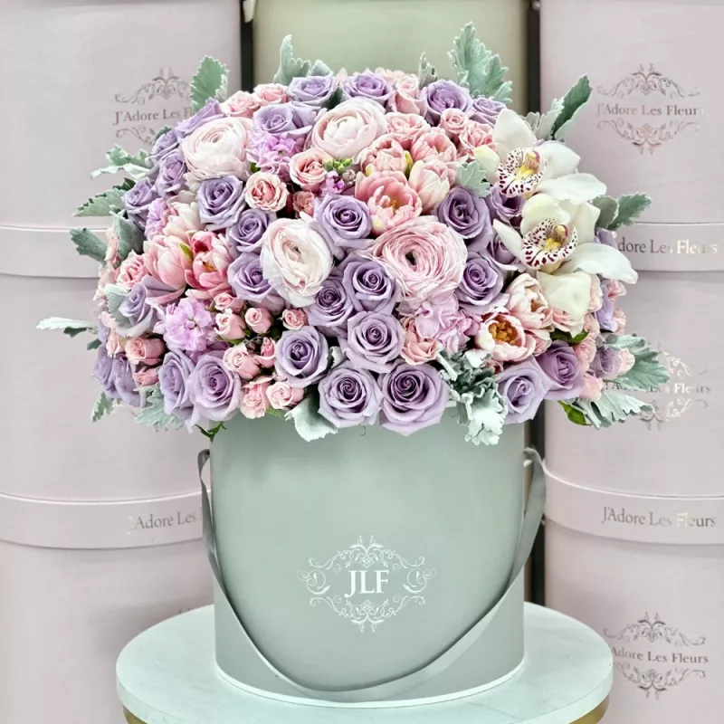 Jadore Pretty Blush Petals