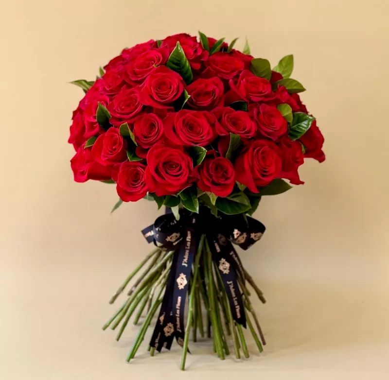 Jadore Classic Rose Hand-Bouquet