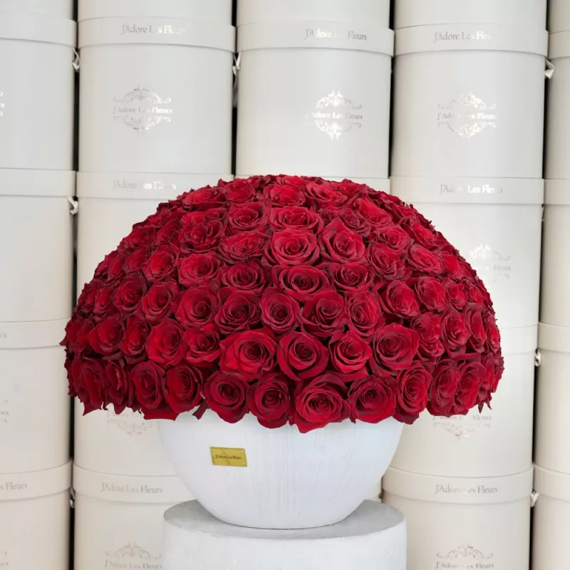 Jadore Classic 150 Red Rose Dome Arrangement