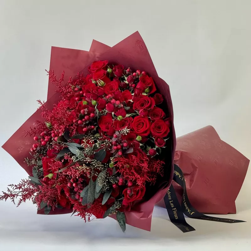 Jadore Scarlet Sensation Hand-tied Bouquet