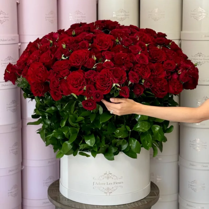 Jadore Grandiose Standing Rose Affair