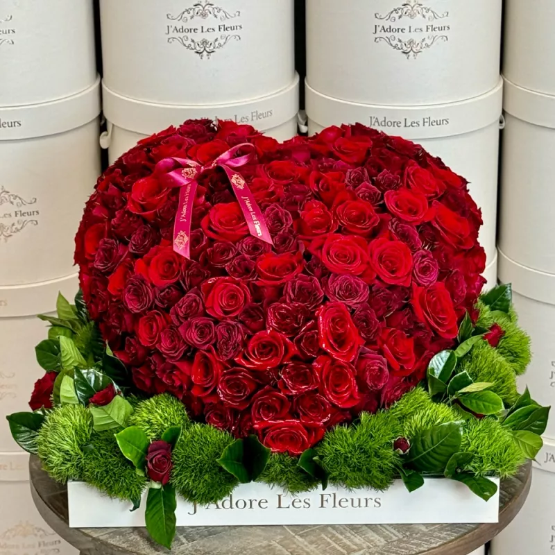 Jadore Forever Yours Laying Heart