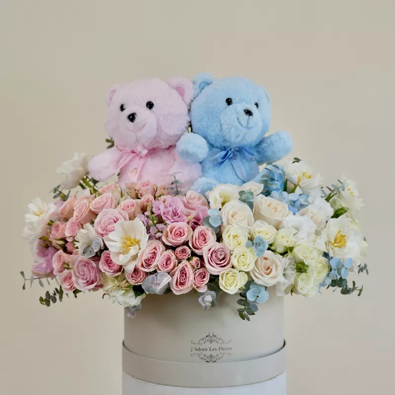 Jadore He or She? Gender Reveal Florals