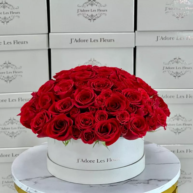 Jadore Rose Perfection in Centerpiece Box