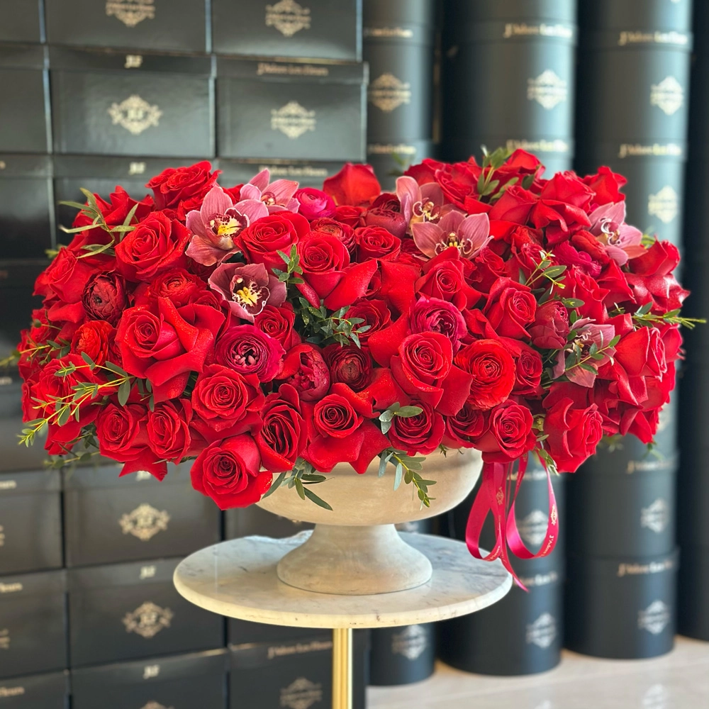 Amour Majesté - JLF Florist