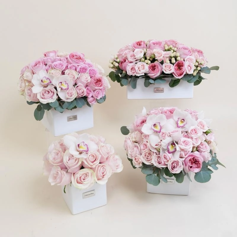 Jadore Seasonal Centerpiece Set